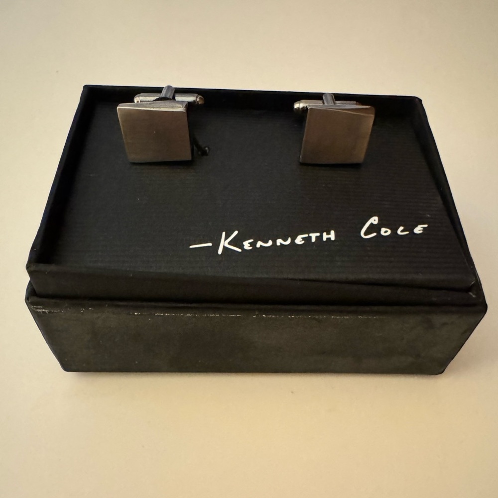 Kenneth Cole Black and Silver Cufflinks in EUC